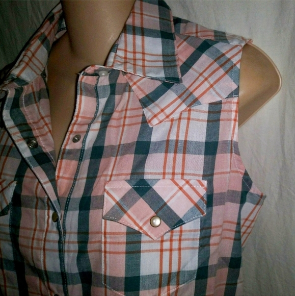 Wrangler Wrancher Pearl Snap Plaid Sleeveless Western Shirt Women's Large L EUC - Picture 5 of 11